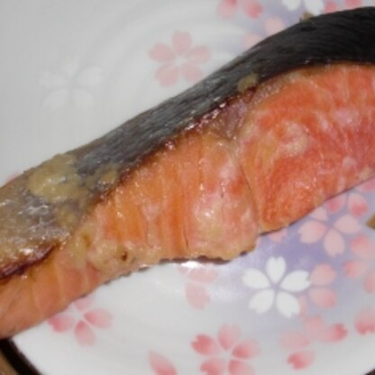 ふつうの塩鮭よりもほんのり甘さがあって美味しかったです。鯖も好きなので作ってみます。色々漬けると楽しいですね（*^_^*）